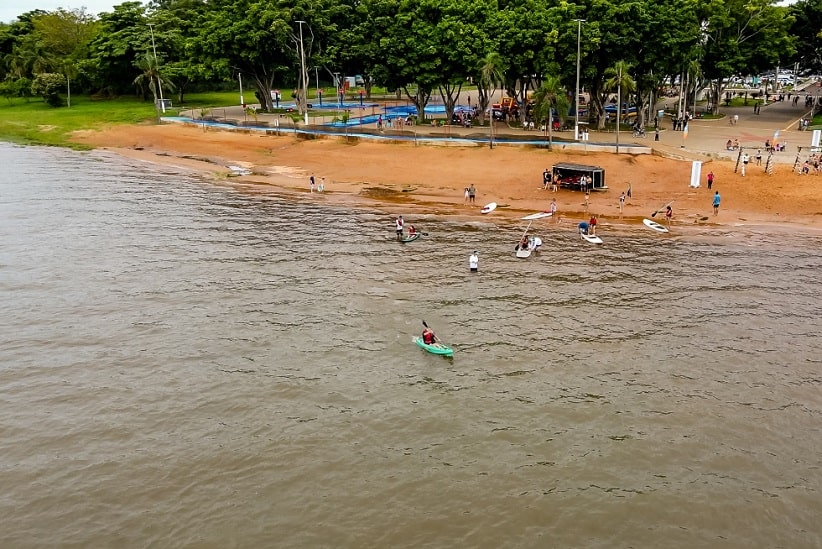 Prainha da vizinha Santa Terezinha de Itaipu tem sido uma das mais procuradas pelos moradores da Terra das Cataratas. Imagem: Gentileza/Prefeitura STI