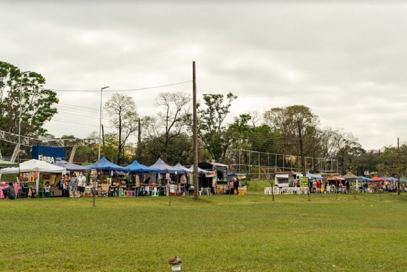 Feira livre na região da Vila A, em Foz do Iguaçu. Imagem: Marcos Labanca/H2FOZ