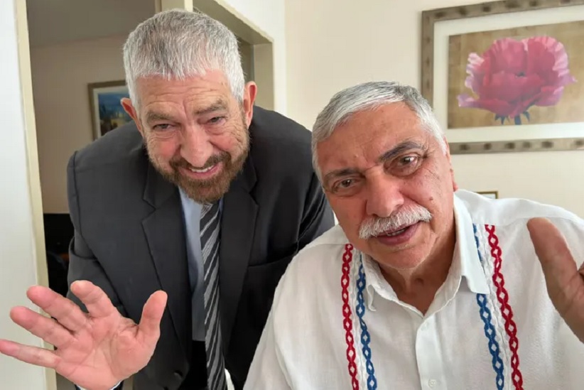 Foto publicada pelo senador Miguel Kencho Rodríguez ao lado de Fernando Lugo, em Buenos Aires, em 6 de março de 2023.