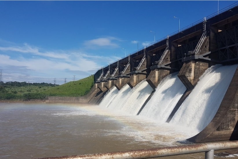 Usina desviou as águas do Rio Acaray, afluente do Rio Paraná na fronteira. Imagem: Gentileza/Itaipu Binacional/Arquivo