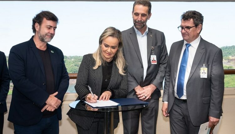 Ministra do Turismo, Daniela Carneiro, participou da cerimônia de lançamento. Foto: Rubens Fraulini/Itaipu Binacional