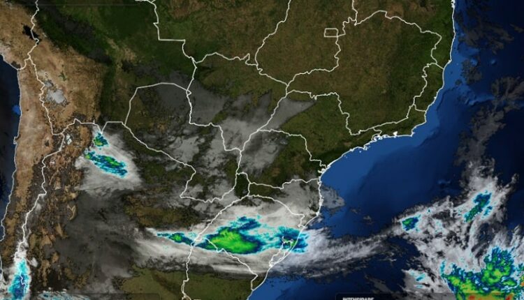 Imagem do satélite GOES16, compartilhada pelo Simepar na manhã desta sexta-feira (7).