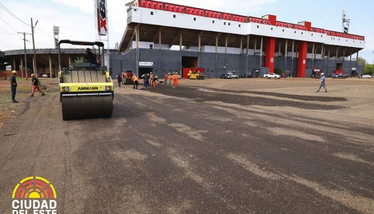 Estacionamento do estádio do 3 de Febrero está passando por adequações para a partida. Foto: Gentileza/Prefeitura de Ciudad del Este