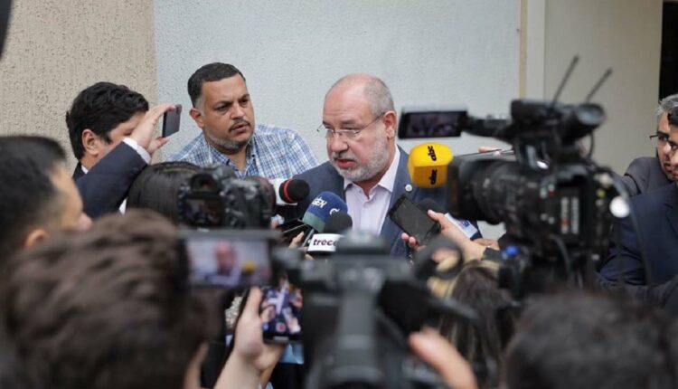 Justo Zacarías Irún em entrevista coletiva após participação em ato do governo paraguaio, em Assunção. Foto: Gentileza/Itaipu Binacional