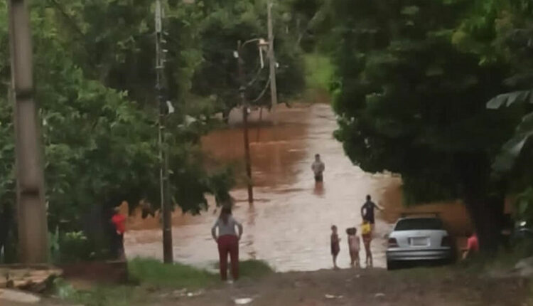 Baixadas de rios urbanos estão entre os pontos mais suscetíveis. Foto: Gentileza/Prefeitura de Ciudad del Este