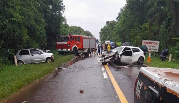 Acidente ocorreu por volta das 15h20, à saída de Puerto Iguazú. Foto: Gentileza/Polícia de Misiones