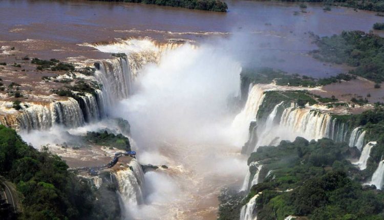 Meia Maratona é um dos maiores eventos do ano em Foz do Iguaçu. Foto: Christian Rizzi/Urbia Cataratas