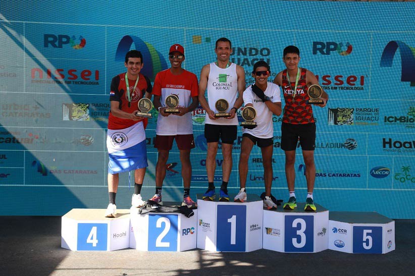 Pódio do Desafio 8km, Masculino Geral. Foto: Luciano Xavier/Urbia Cataratas