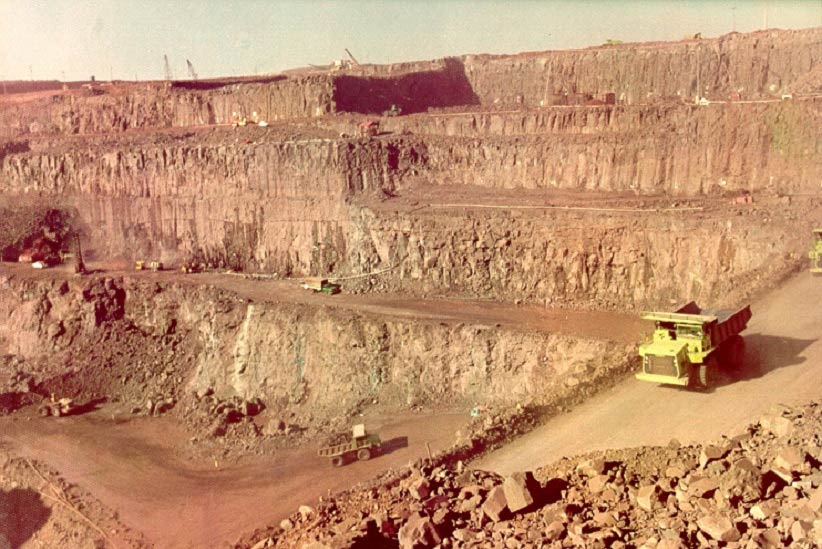 No auge da construção, 40 mil operários trabalharam ao mesmo tempo no canteiro da hidrelétrica. Foto: Acervo Histórico/Itaipu Binacional