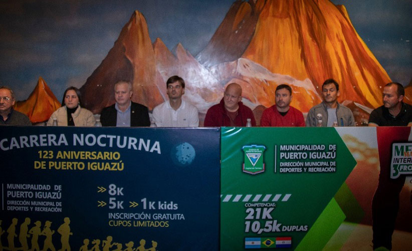 Além da meia maratona, evento teve o lançamento de uma corrida noturna em homenagem ao aniversário de Puerto Iguazú. Foto: Gentileza/Prefeitura de Puerto Iguazú