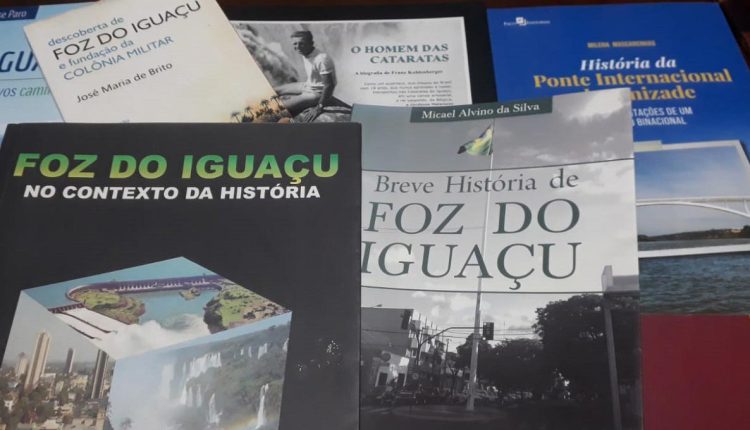 Consolidação de cursos como Jornalismo e História acelerou a produção de livros sobre a cidade. Foto: Guilherme Wojciechowski/H2FOZ