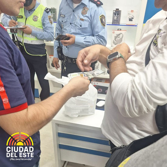 Turistas conseguiram recuperar o dinheiro. Foto: Gentileza/Prefeitura de Ciudad del Este