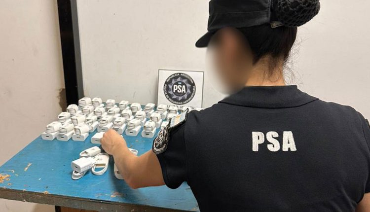 Apreensão de mercadorias é pouco comum no aeroporto de Puerto Iguazú. Foto: Gentileza/PSA