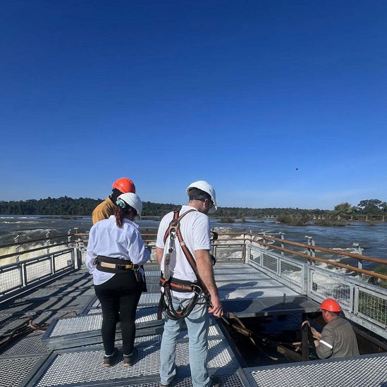 Trabalho envolve profissionais de diversas instituições e empresas. Foto: Gentileza/Parque Nacional Iguazú