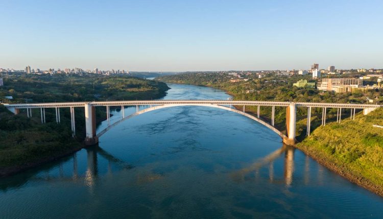 haxike ponte da amizade - foto marcos labanca