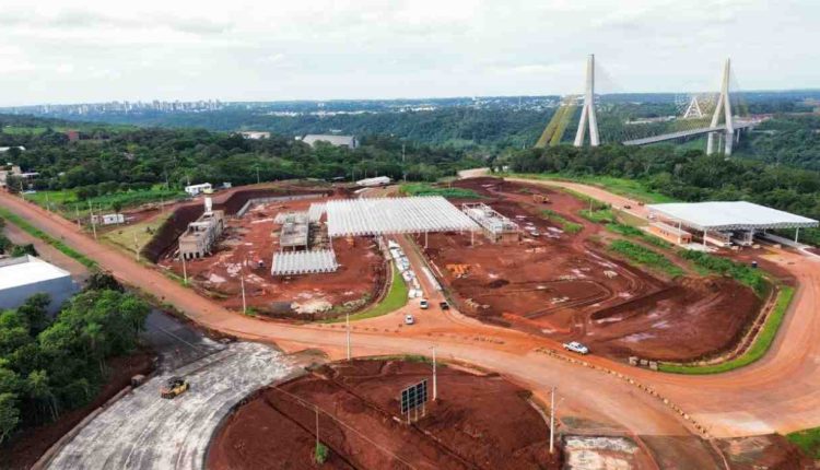 ponte da integracao brasil paraguai - foto Oscar Florentin