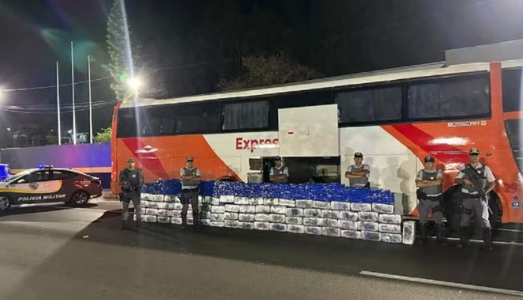 Ônibus tinha cerca de 40 passageiros a bordo. Foto: Gentileza/Polícia Militar Rodoviária