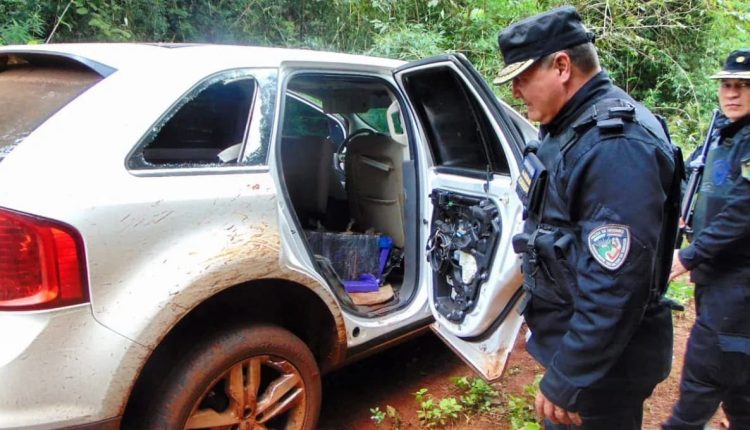 Condutor tentou esvaziar o veículo antes da chegada dos policiais. Foto: Gentileza/Polícia de Misiones