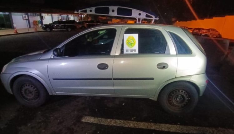 carro e moto recuperados - foto policia militar