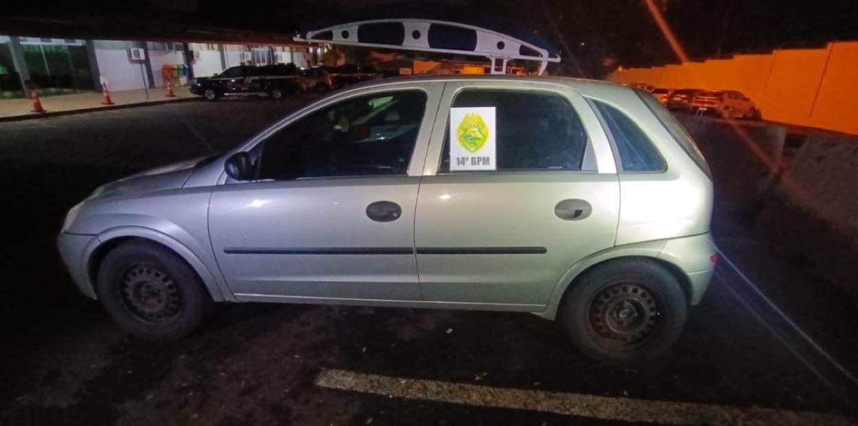 carro e moto recuperados - foto policia militar