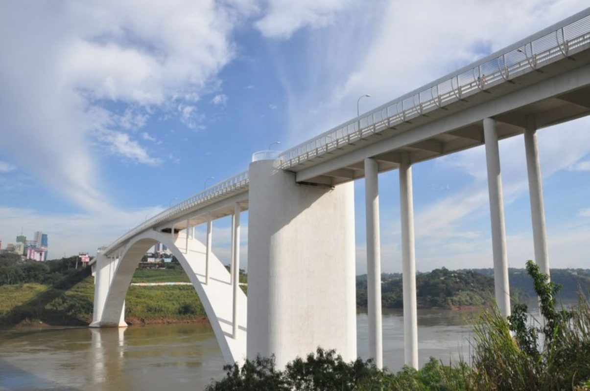 furto veiculo ponte amizade - foto dnit