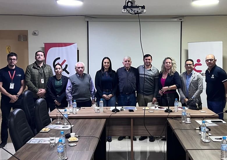 Reunião entre empresários e representantes do poder público. Foto: Gentileza/Prefeitura de Ciudad del Este