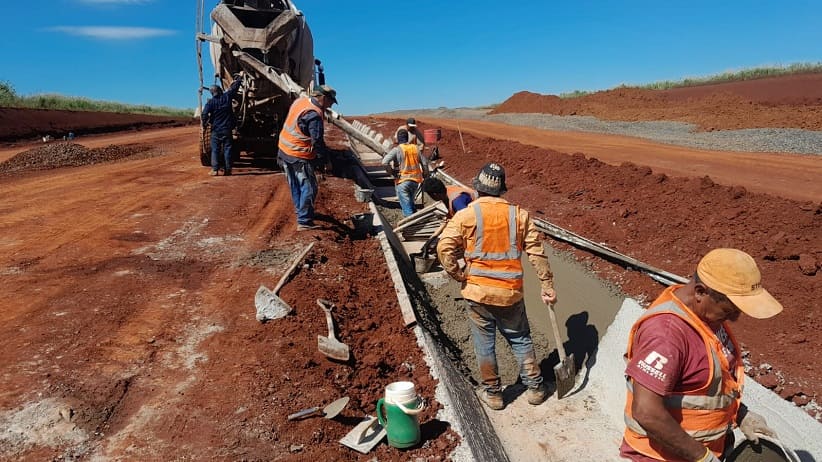 Trabalhos no anel viário do Corredor Metropolitano del Este. Foto: Gentileza/MOPC