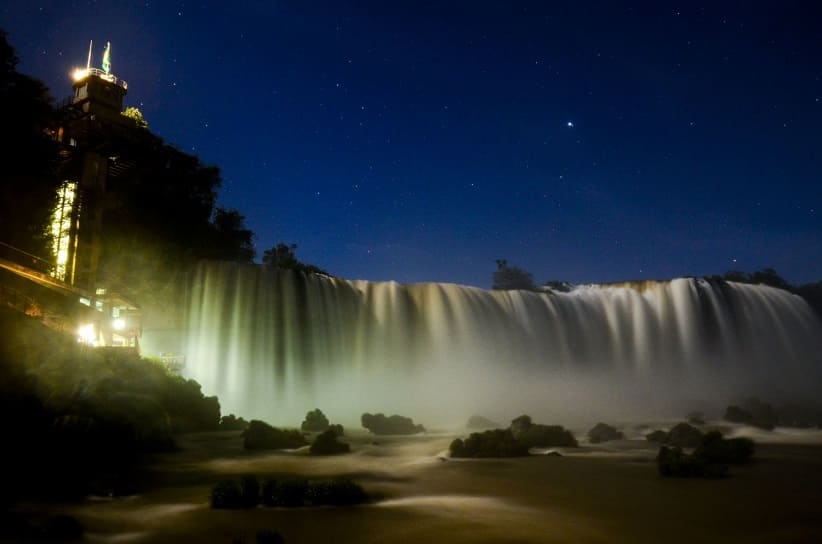 Passeio noturno acontece uma vez por semana. Foto: Marcos Labanca