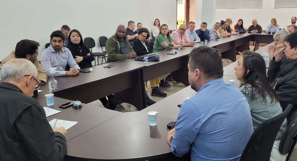 Panorama da reunião dessa quinta-feira (15). Foto: Elaine Rodinski Mota Falcão