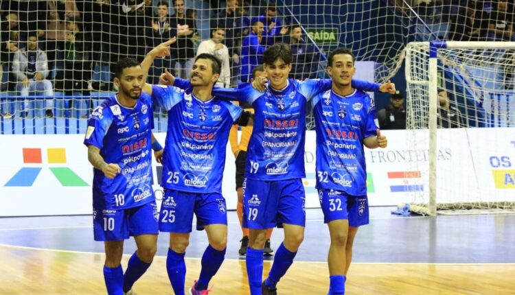 Nas rodadas finais, Foz Cataratas fará dois confrontos diretos em casa, contra Marreco e Corinthians. Foto: Abel da Banca/Foz Cataratas Futsal