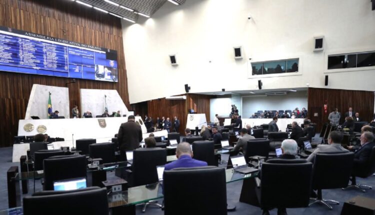 Panorama da sessão dessa segunda-feira (26) na Assembleia Legislativa. Foto: Orlando Kissner/ALEP