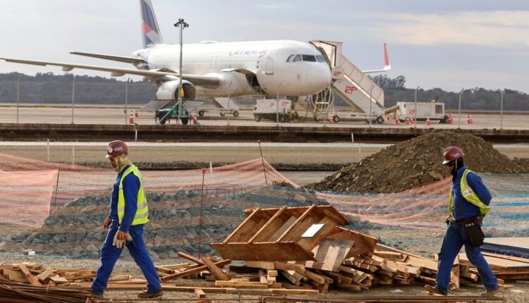 Previsão de conclusão dos trabalhos é para o mês de novembro. Foto: Kiko Sierich/CCR Aeroportos