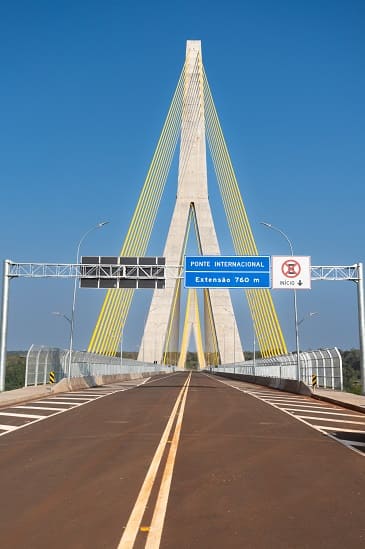 Tendência é de abertura gradual ao tráfego de veículos, com a primeira etapa sendo reservada aos caminhões em lastre (sem carga). Foto: Sara Cheida/Itaipu Binacional