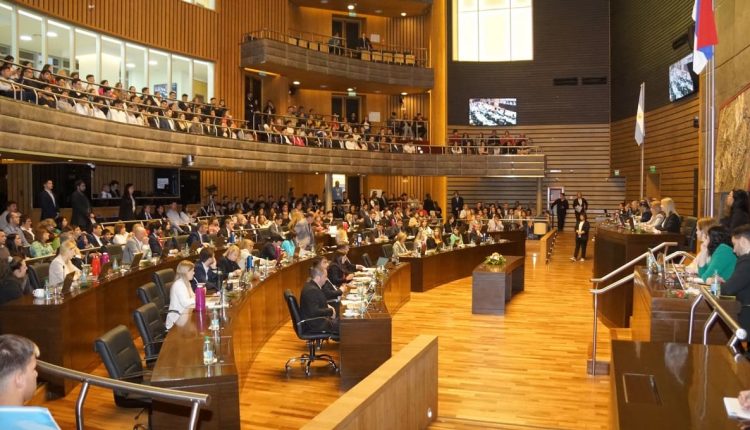 Panorama da sessão legislativa dessa quinta-feira (12). Foto: Gentileza/Câmara dos Deputados de Misiones