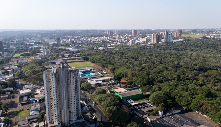 Horizontes Norte e Nordeste em Foz do Iguaçu, tendo como ponto de vista a Avenida JK, perto do Gresfi. Foto: Marcos Labanca/H2FOZ