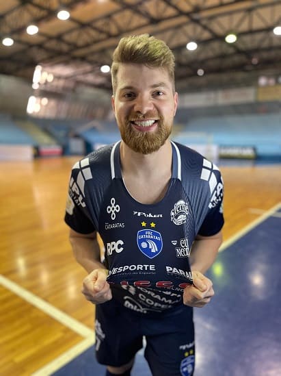 Jogador, que também pode atuar como ala, tem forte identificação com a torcida. Foto: Jorge Augusto/Foz Cataratas Futsal