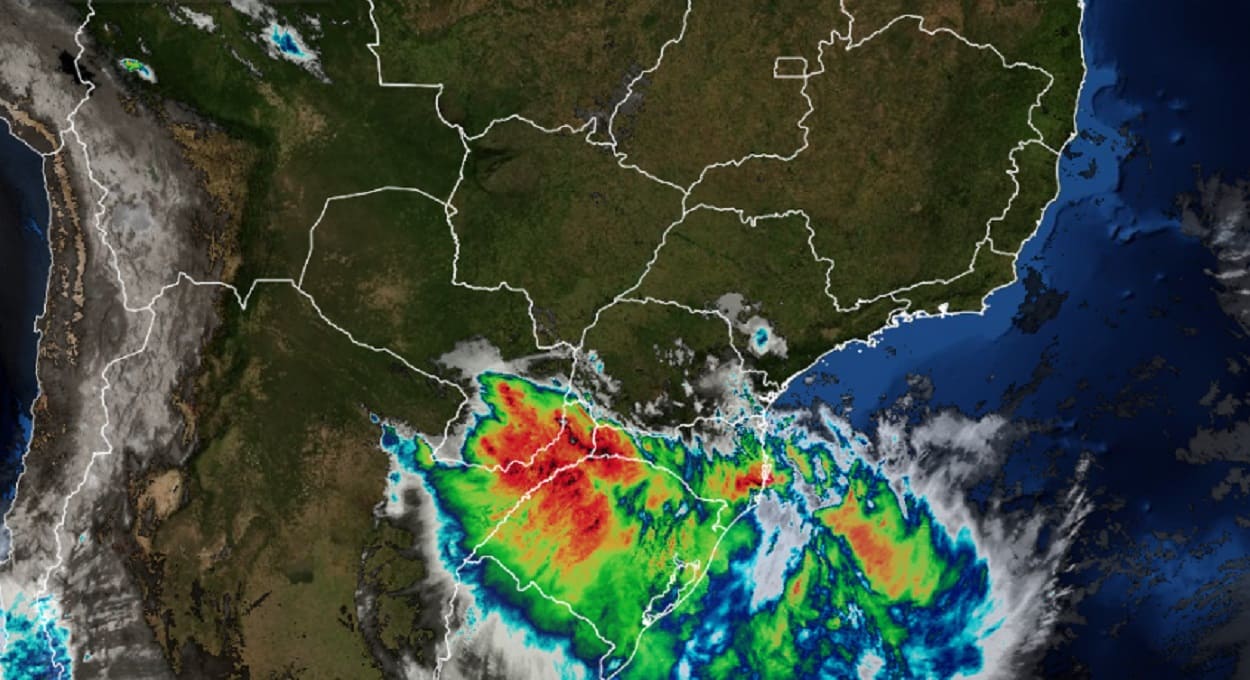 Imagem do satélite GOES16, compartilhada pelo Simepar, mostra o avanço da área de instabilidade.