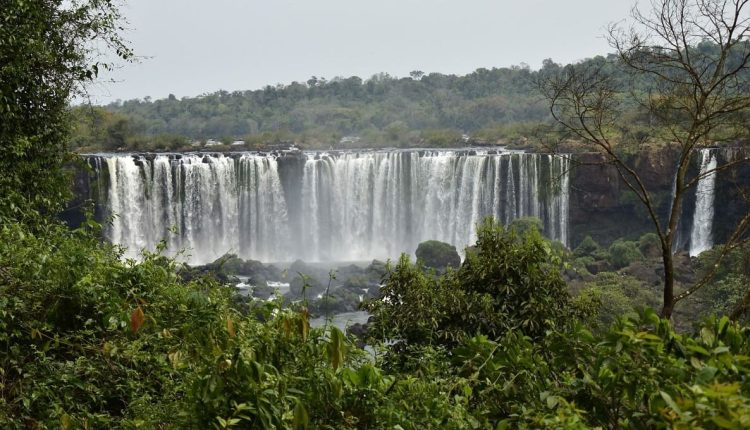 Segundo a meteorologia, a primavera de 2024 terá menos dias chuvosos na região de Foz do Iguaçu. Foto: Bruna Nieradka/Urbia Cataratas