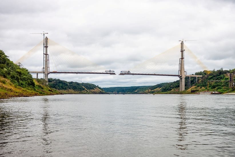 Foto de agosto de 2022, quando faltavam poucos metros para o encontro entre as duas cabeceiras. Foto: Rubens Fraulini/Itaipu Binacional