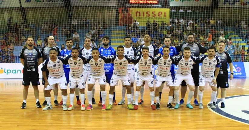 Equipe perfilada para o duelo contra o Ampére. Foto: Abel da Banca/Foz Cataratas