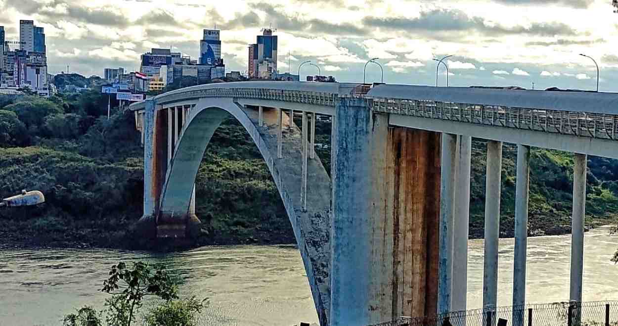 cocaina crack rapel ponte da amizade - foto marcos labanca