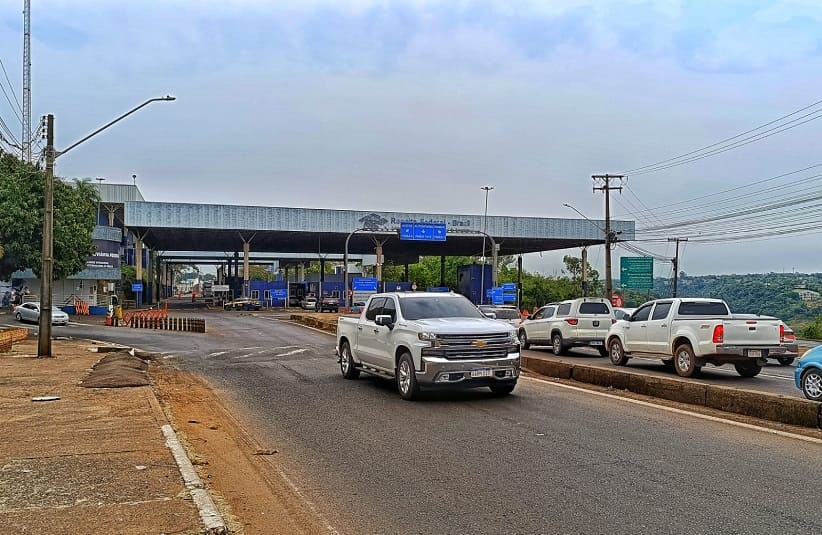 Fiscalização na fronteira com o Paraguai foi intensificada para coibir o transporte irregular de eleitores, prática comum no passado. Foto: Marcos Labanca/H2FOZ