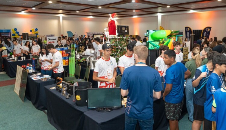 Feira contou com 59 estandes no hotel Mabu da Avenida das Cataratas. Foto: Sara Cheida/Itaipu Binacional