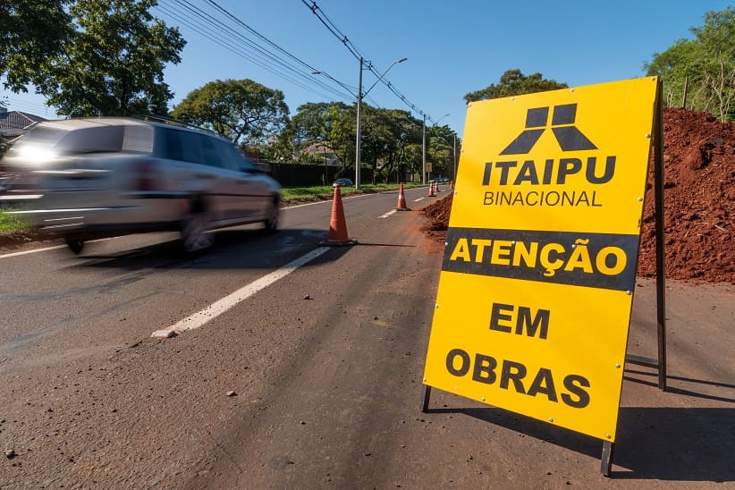 Avenida Tancredo Neves é intensamente utilizada por moradores da Região Norte, estudantes e trabalhadores. Foto: Rubens Fraulini/Itaipu Binacional