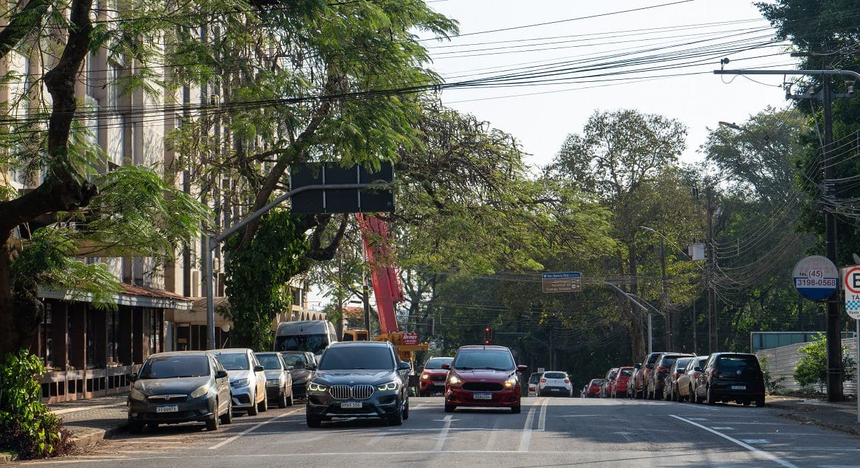 Calor não deverá ser tão intenso durante a semana. Foto: Marcos Labanca/H2FOZ