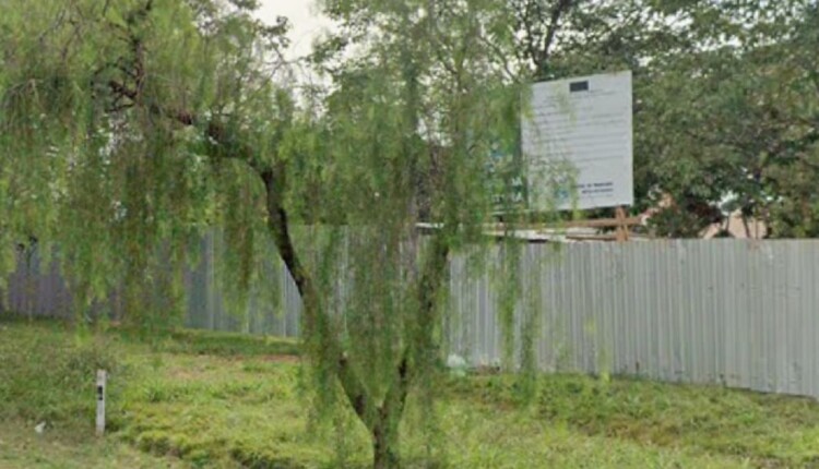 Obra parada em Foz do Iguaçu, na região da Vila Yolanda. Imagem: Google Street View