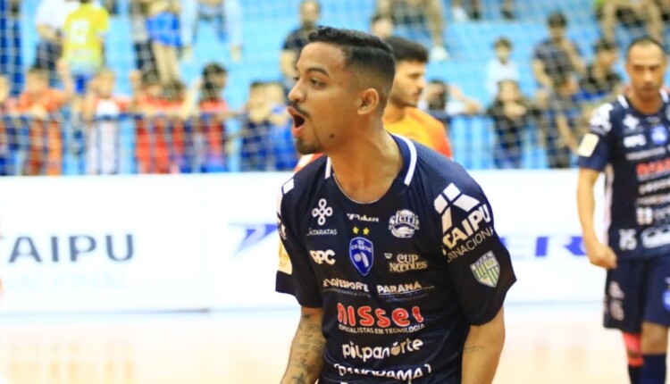 Thiaguinho chegou ao Azulão das Três Fronteiras para a temporada 2024, vindo do Corinthians. Foto: Abel da Banca/Foz Cataratas Futsal