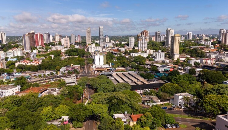 Vista parcial da área central de Foz do Iguaçu, com a região do Boicy em primeiro plano. Foto: Marcos Labanca/H2FOZ