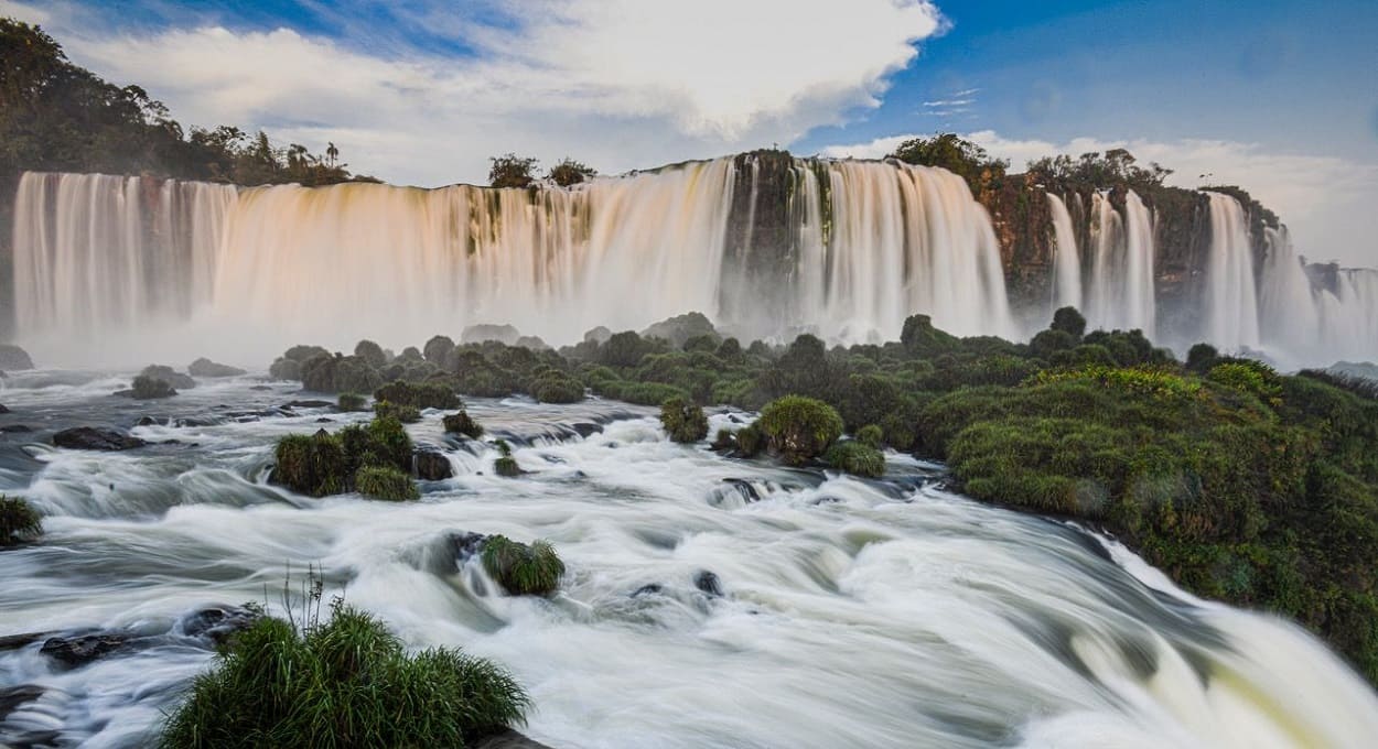 Horário especial também valerá para os outros dois feriados nacionais de novembro, Proclamação da República e Dia da Consciência Negra. Foto: Mario Barila/Urbia Cataratas