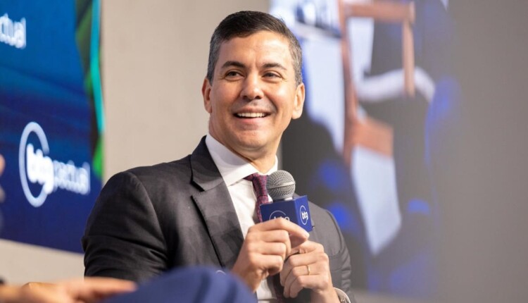 Antes de ser presidente, Santiago Peña ocupou o cargo de ministro da Fazenda no governo de Horacio Cartes (2013-2018). Foto: Gentileza/Presidência do Paraguai